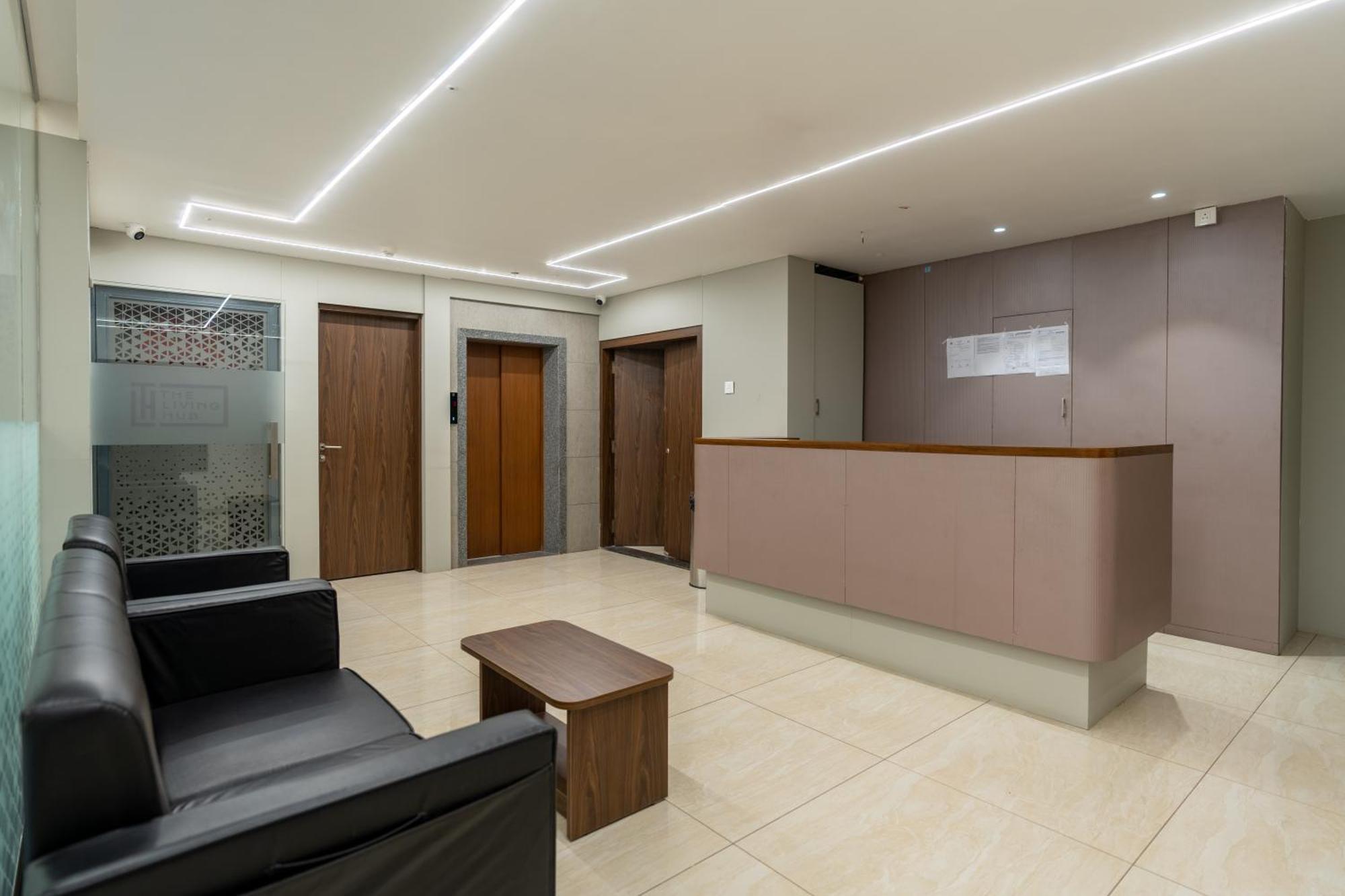 The Living Hub Business Hotel, 콜라푸르 외부 사진