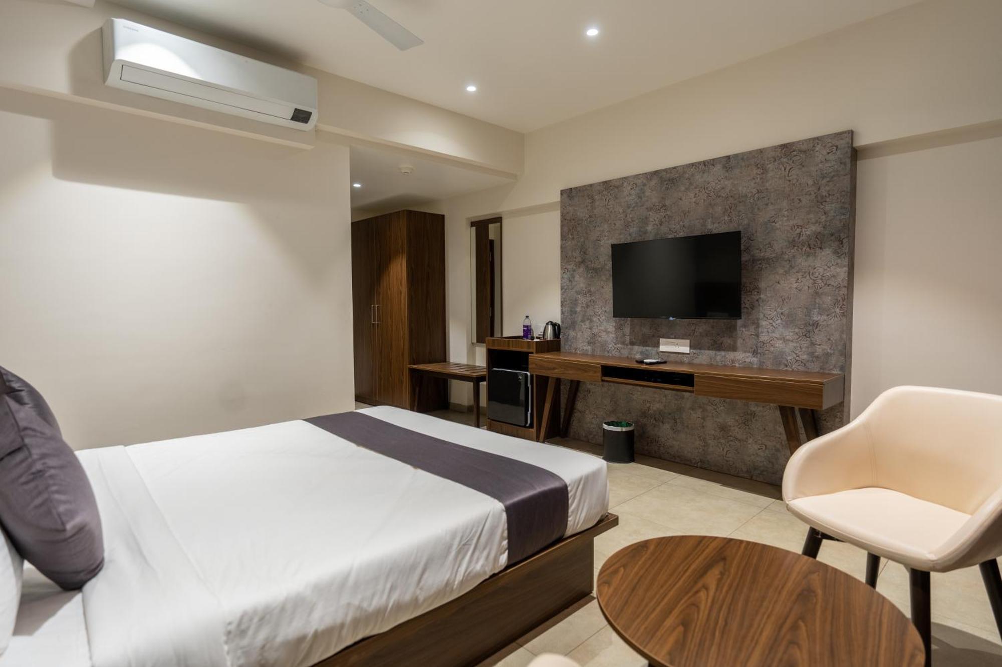 The Living Hub Business Hotel, 콜라푸르 외부 사진